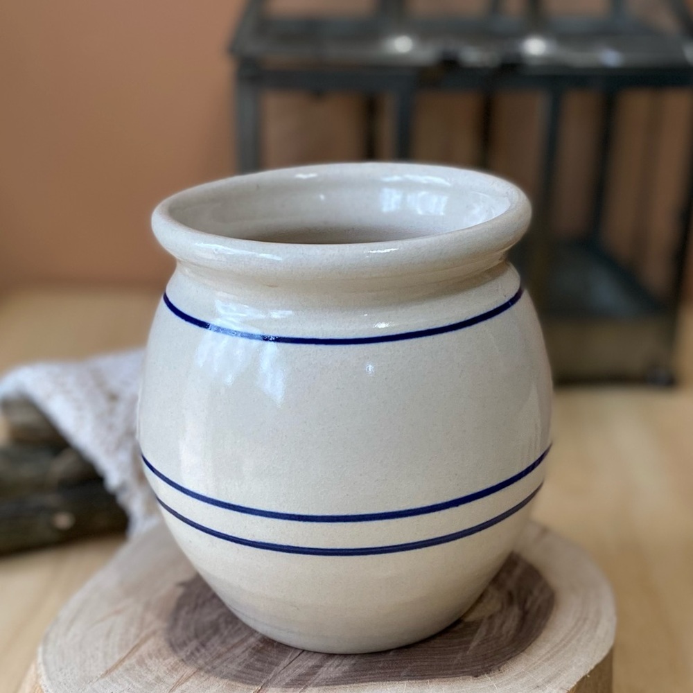 Vintage ceramic Casey Pottery crock from Marshall Texas